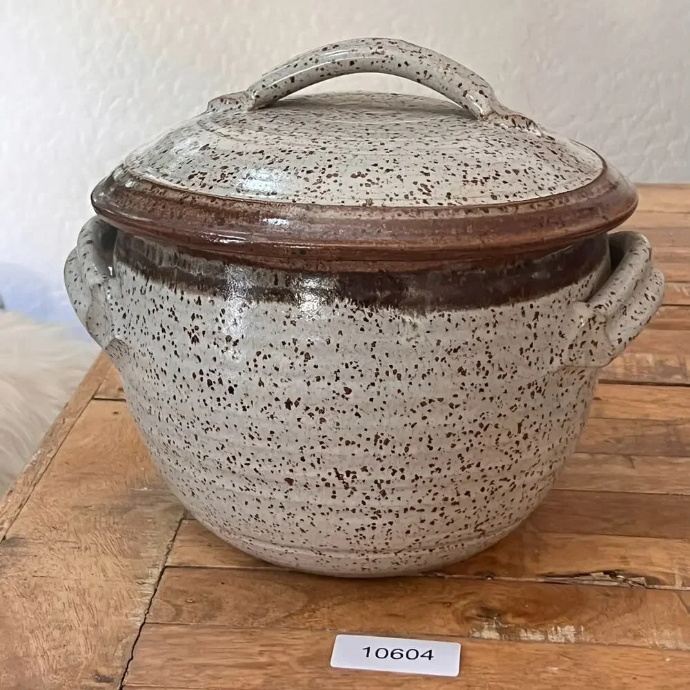 Stoneware Pottery Funnel Steamer Bundt Cake Bakeware Lidded & Handles